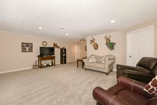 2819 Frontier Dr, Racine, WI 53404 - Photo 22