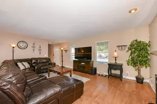 2819 Frontier Dr, Racine, WI 53404 - Photo 6