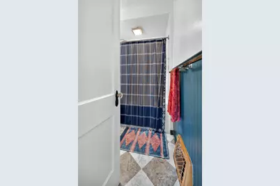 522  23rd St, La Crosse, WI 54601 - Photo 8