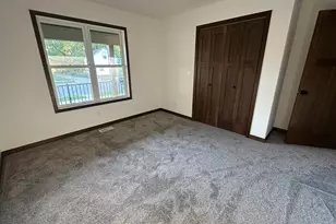 823 Avon St, La Crosse, WI 54603 - Photo 8