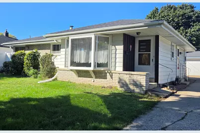 2240 W Leroy Ave, Milwaukee, WI 53221 - Photo 1