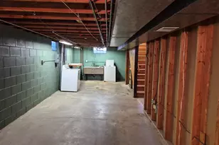 2240 W Leroy Ave, Milwaukee, WI 53221 - Photo 18