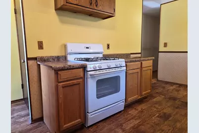 2240 W Leroy Ave, Milwaukee, WI 53221 - Photo 14