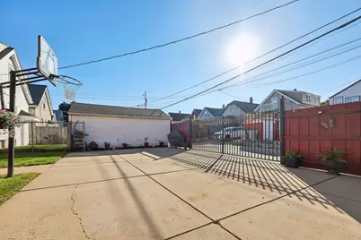 2923 S 15th Pl, Milwaukee, WI 53215 - Photo 50