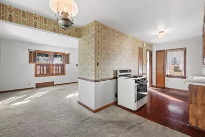 2759 S Humboldt Park Ct, Milwaukee, WI 53207 - Photo 8