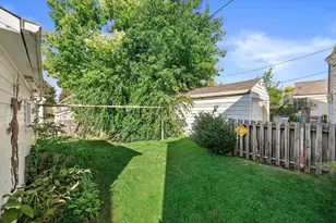 2759 S Humboldt Park Ct, Milwaukee, WI 53207 - Photo 22