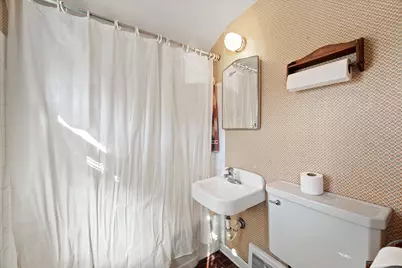 2759 S Humboldt Park Ct, Milwaukee, WI 53207 - Photo 16