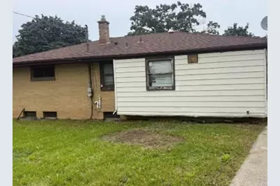 8817 W Custer Ave, Milwaukee, WI 53225 - Photo 2
