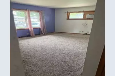 8817 W Custer Ave, Milwaukee, WI 53225 - Photo 6