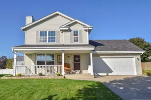1511 Redtail Dr, Hartford, WI 53027 - Photo 1