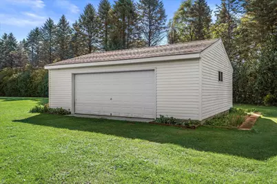 S31W30099  Sunset Dr, Genesee, WI 53189 - Photo 12