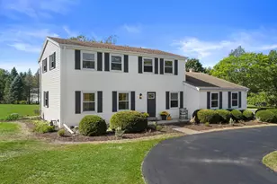 S31W30099 Sunset Dr, Genesee, WI 53189 - Photo 4