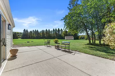 S31W30099  Sunset Dr, Genesee, WI 53189 - Photo 8