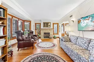 2365 N 82nd St, Wauwatosa, WI 53213 - Photo 4