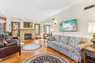 2365 N 82nd St, Wauwatosa, WI 53213 - Photo 6