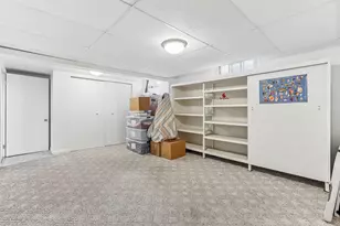2365 N 82nd St, Wauwatosa, WI 53213 - Photo 34