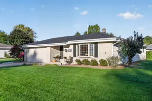 W244N6546 Westchester Dr, Sussex, WI 53089 - Photo 8