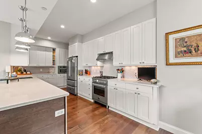 923 E Kilbourn Ave #503, Milwaukee, WI 53202 - Photo 8