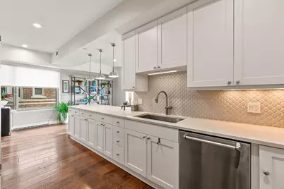 923 E Kilbourn Ave #503, Milwaukee, WI 53202 - Photo 14