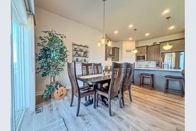 762  Brockway Dr, Mukwonago, WI 53149 - Photo 14