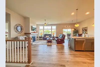 762  Brockway Dr, Mukwonago, WI 53149 - Photo 6
