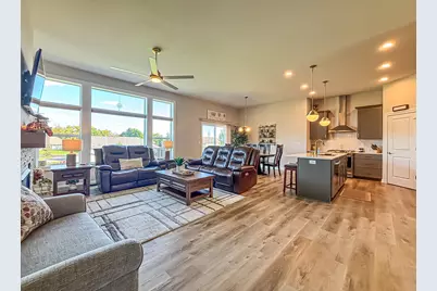 762  Brockway Dr, Mukwonago, WI 53149 - Photo 16