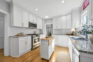 2123 N 71st St, Wauwatosa, WI 53213 - Photo 14