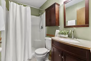 1041 Prairie Dr, Racine, WI 53406 - Photo 14