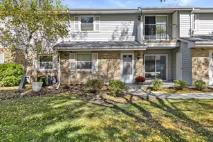 1041 Prairie Dr, Racine, WI 53406 - Photo 1