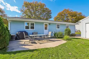 1425 Erin Ln, Waukesha, WI 53188 - Photo 32