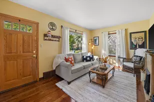 W164N8410 Hiawatha Ave, Menomonee Falls, WI 53051 - Photo 2