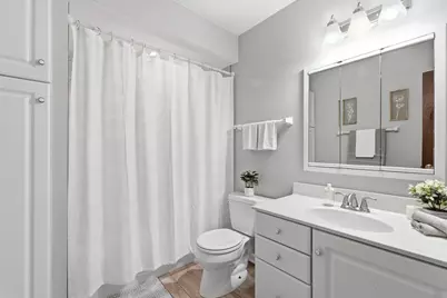 1321  Camden Way #B, Waukesha, WI 53186 - Photo 18