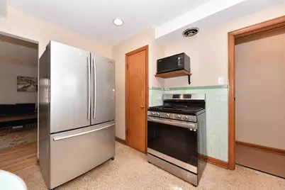 2876 S 70th St, Milwaukee, WI 53219 - Photo 8