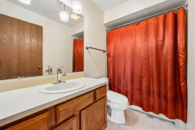 3725 W Loomis Rd, Greenfield, WI 53221 - Photo 14