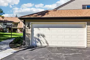 3725 W Loomis Rd, Greenfield, WI 53221 - Photo 30