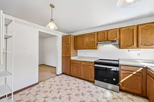 3725 W Loomis Rd, Greenfield, WI 53221 - Photo 10