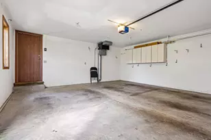 3725 W Loomis Rd, Greenfield, WI 53221 - Photo 26