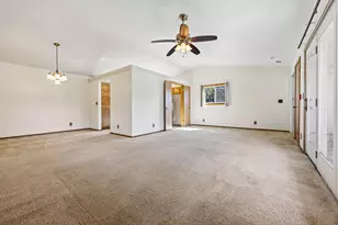 3725 W Loomis Rd, Greenfield, WI 53221 - Photo 4