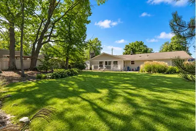 6800 N Reynard Rd, Fox Point, WI 53217 - Photo 32