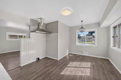 3413 S 2nd St, Milwaukee, WI 53207 - Photo 8