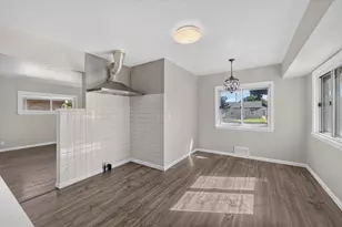 3413 S 2nd St, Milwaukee, WI 53207 - Photo 8