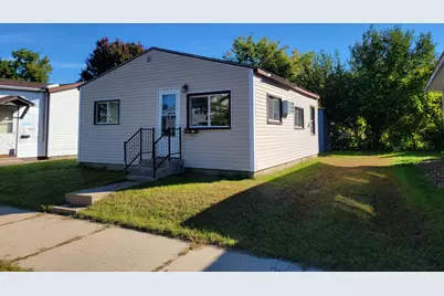 2006  Prospect St, La Crosse, WI 54603 - Photo 1