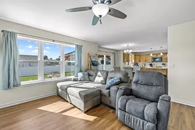 1421  Beacon Dr, Watertown, WI 53098 - Photo 14