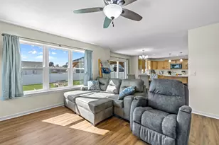 1421 Beacon Dr, Watertown, WI 53098 - Photo 14