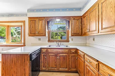 8516 N 54th St, Brown Deer, WI 53223 - Photo 10