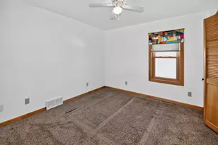 2826 S Chase Ave, Milwaukee, WI 53207 - Photo 10