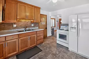 2826 S Chase Ave, Milwaukee, WI 53207 - Photo 6