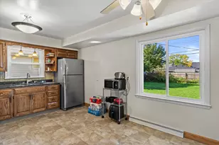5461 N 106th St, Milwaukee, WI 53225 - Photo 12