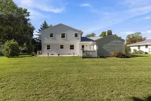 1115 Saratoga Pkwy, Oconomowoc, WI 53066 - Photo 26