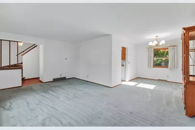 1115  Saratoga Pkwy, Oconomowoc, WI 53066 - Photo 14